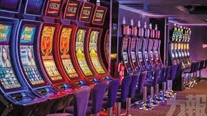 Tangkapan layar permainan Fish Hunter di platform dadunation dengan berbagai jenis ikan dan antarmuka kontrol